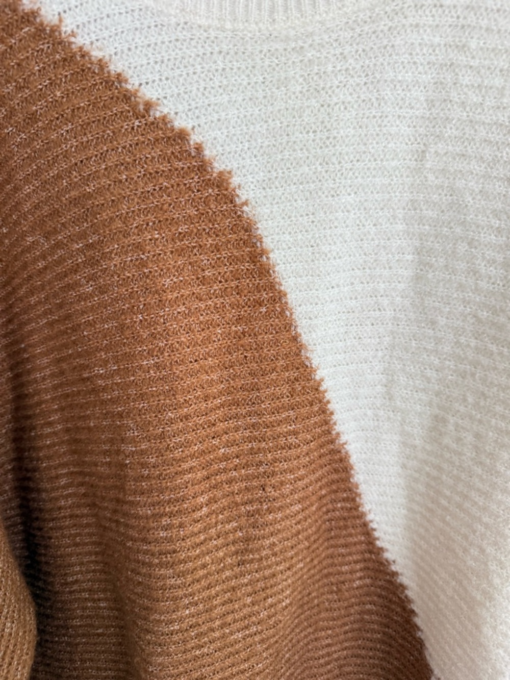 Blu Pepper Two-Tone Cream and Brown Oversized Sweater Dress Size Small - Picture 4 of 5